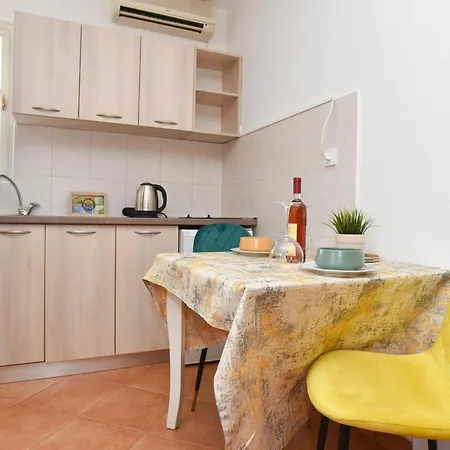 Apartment Royal Garden & Gastronomy